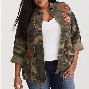 NWT Torrid Embroidered Camo Anorak Jacket